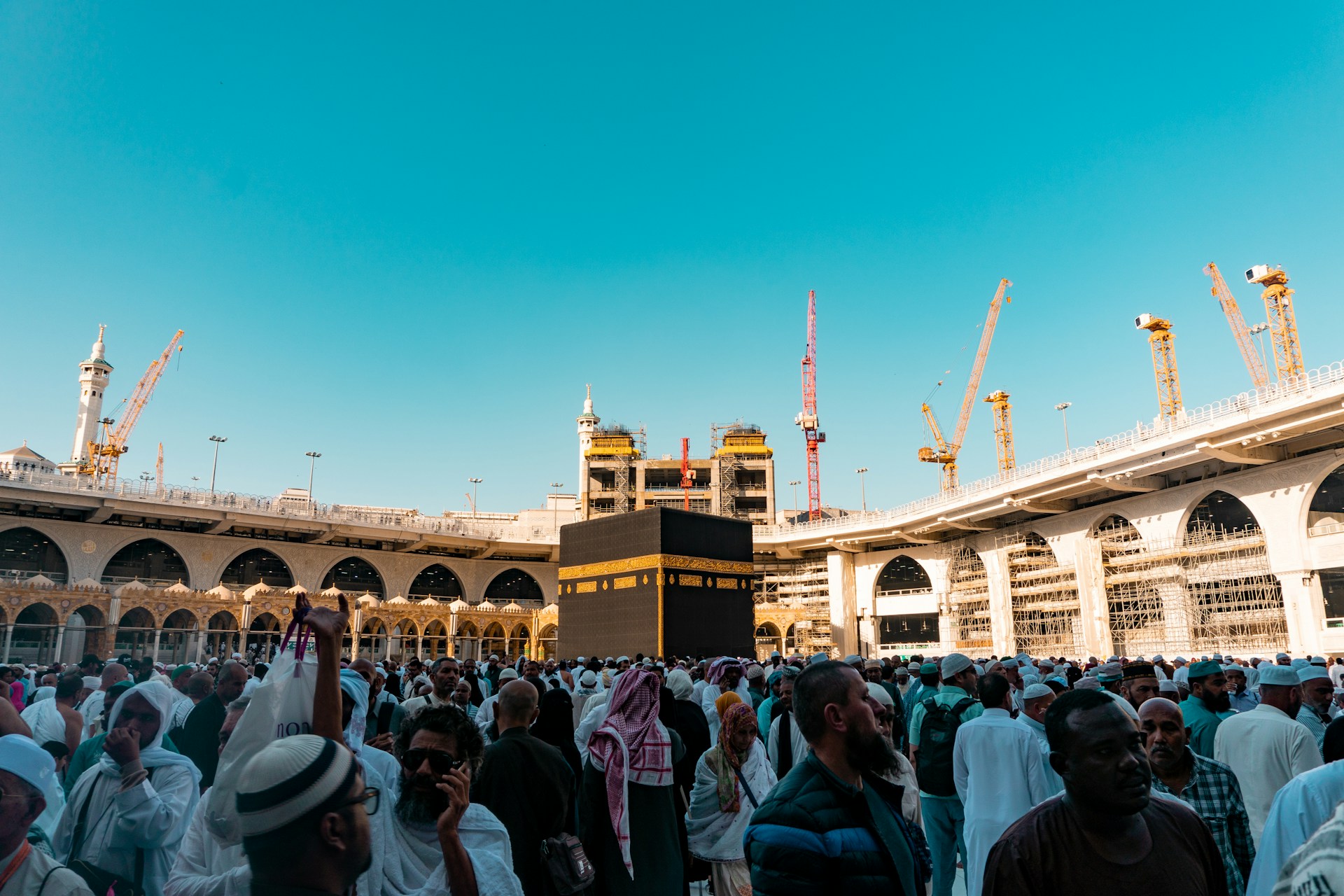 You are currently viewing !خدا پہ یقین ہے