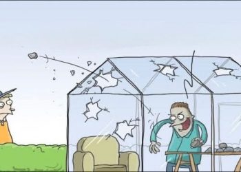 !شیشے کے گھروں سے پتھر نہ پھینکئے