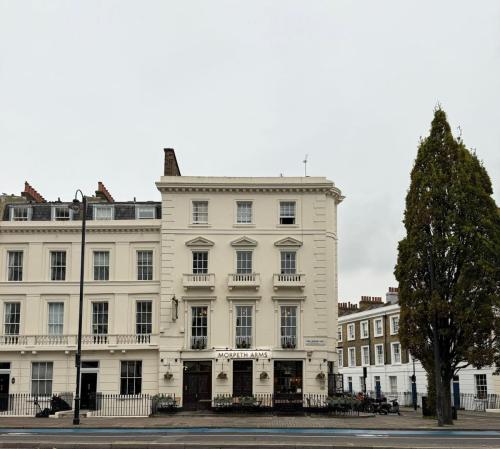 WhatsApp-Image-2024-10-26-at-11.02.10-PM-1